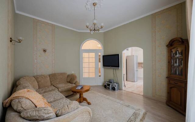 U Nevskogo Flat