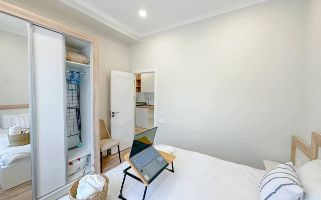 Ne Daleko Ot Metro Flat