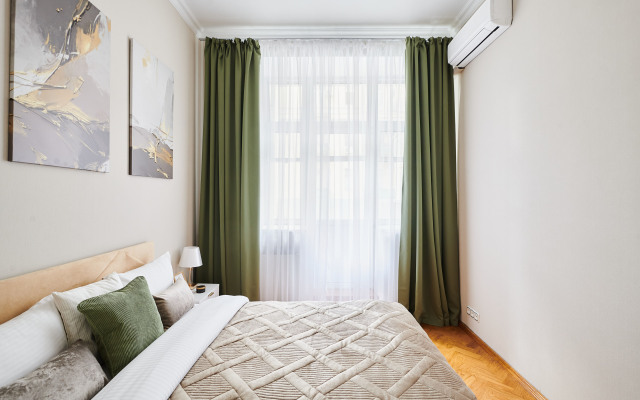 GM Trekhkomnatnye Pryamo u Krasnoj Ploshchadii Apartments