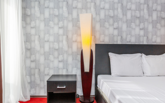 Merlin Hotel