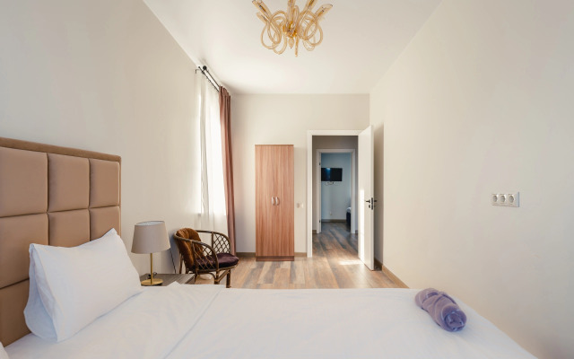 Dacha Place Hotel