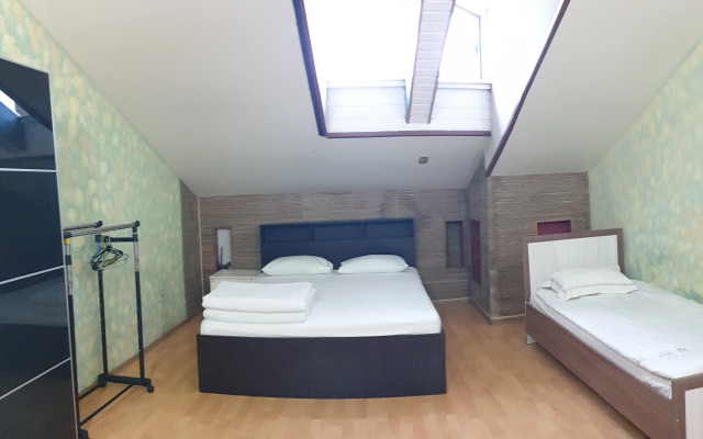 Na Latypova 34 Flat