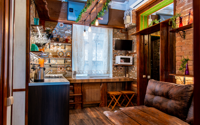 Квартира 2-х комнатная в старинном особняке с парковкой