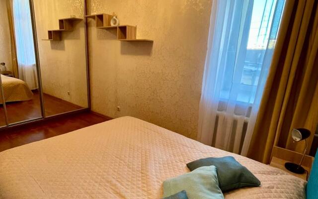 SivakApart Ryadom S Dvortsovoy Ploschadyyu Apartments