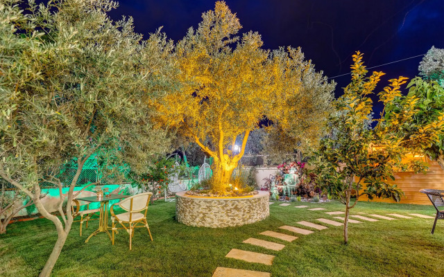Cunda Özerbey Konaği - +13 Adults Only