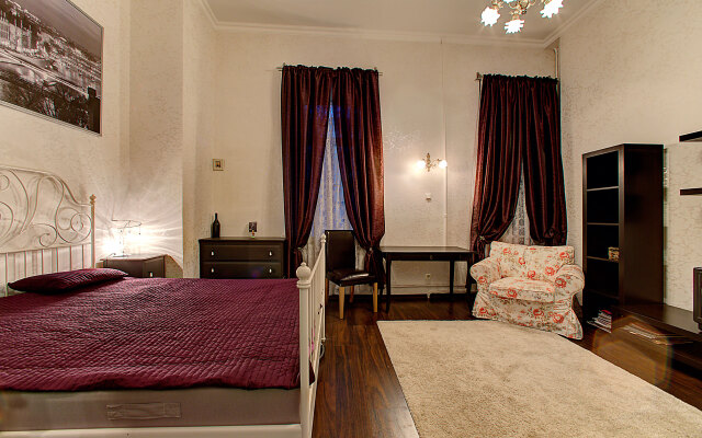 Квартира Лонго Большая Конюшенная 4