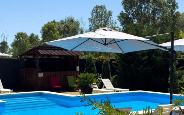 Eco Life Hotel
