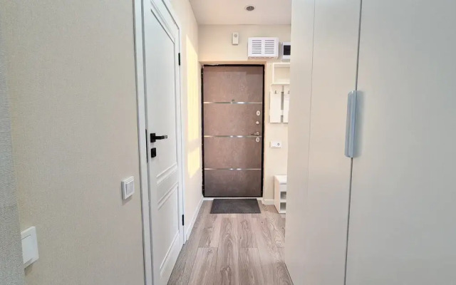 S Dvumya Balkonami Apartments