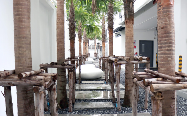 Отель UTD8 Hotel & Residence