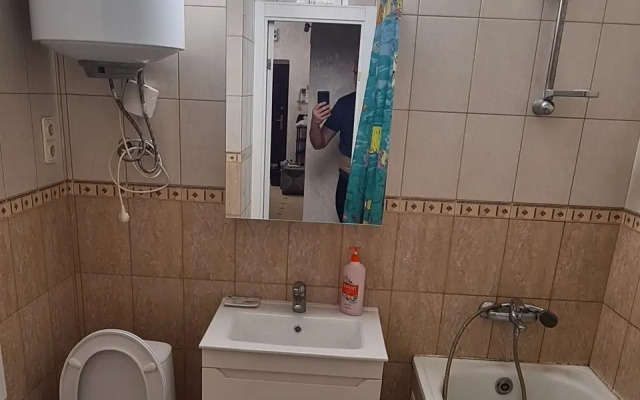 Prostornaya 3kh komnatnaya Flat
