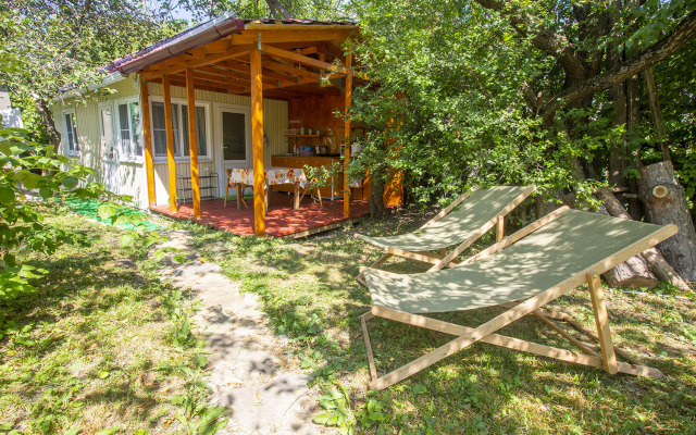 U Zapovednika Guest House