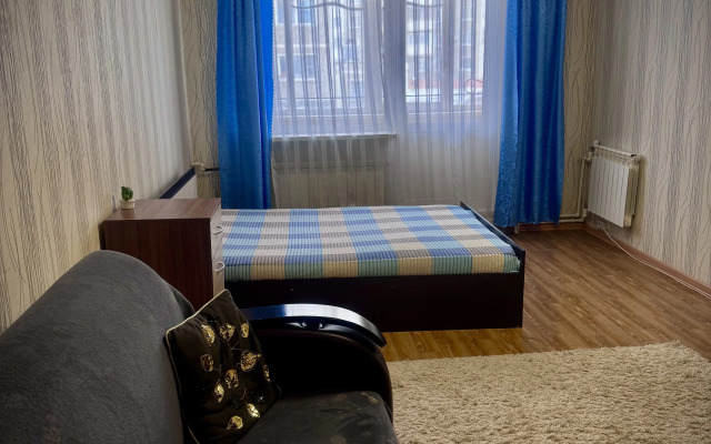 1-Komnatnaya Na Azina 27 Flat