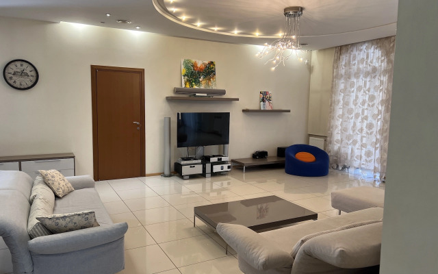 Частный дом Гагаринхаус