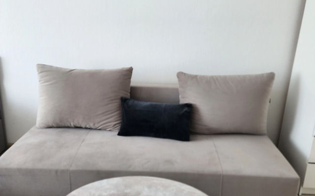 Na Zarechenskoy ulitse 6k3 Flat