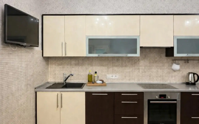 Апартаменты Шведская Крона трехкомнатные у Удельного Парка