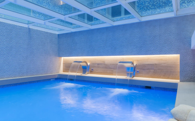 Salles Pere IV Hotel