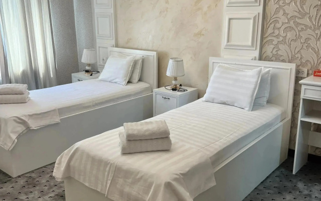 Orzu Tur Grand Hotel