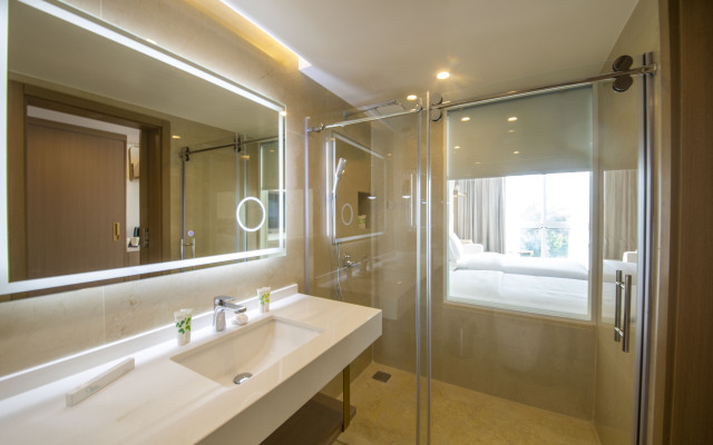 Luxotel Aqaba Beach Resort & Spa Hotel