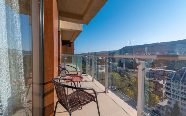 Overlooking Mtatsminda Apartments