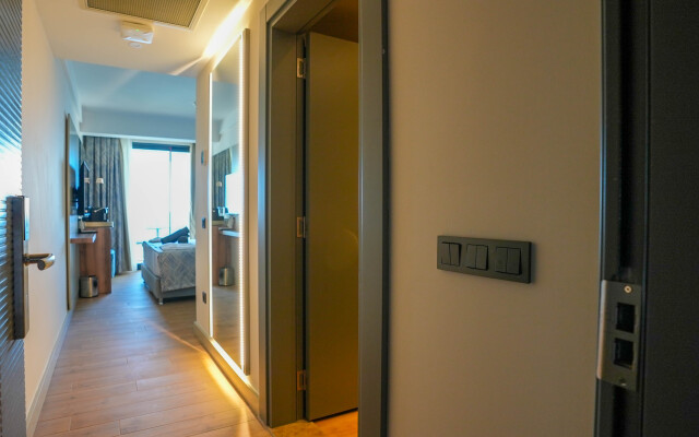 Ada Port Hotel - Adults Only