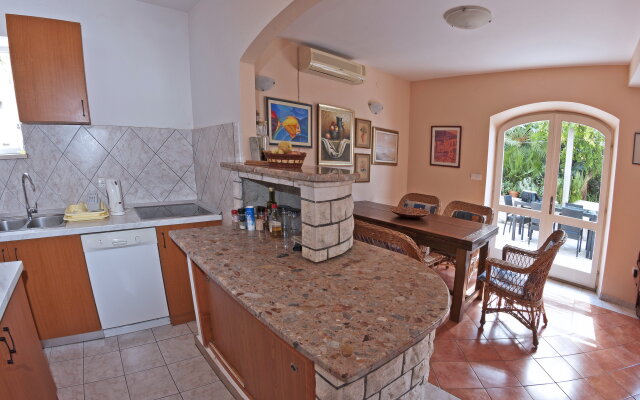 Ivanino Villa