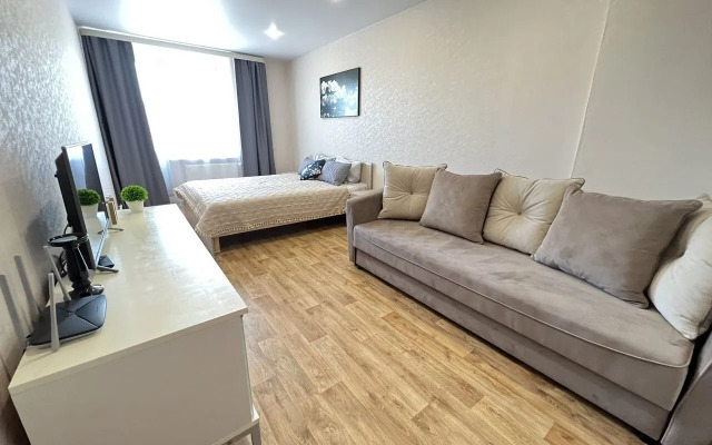 Na ulitse Yeleny Kolesovoy, 26B Flat