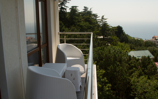 Peyzazh Guest House