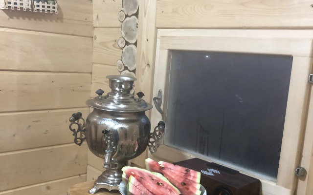 Частный дом дом у озера с чаном и баней