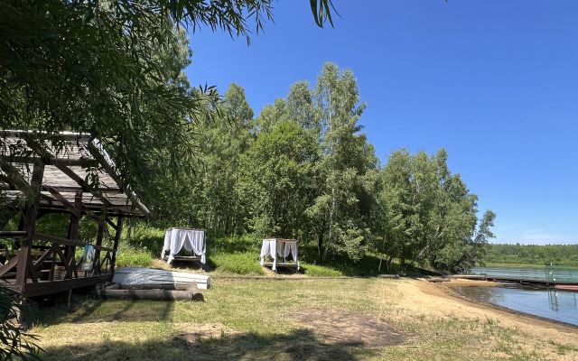Pchely U Ozera PrivateHouse