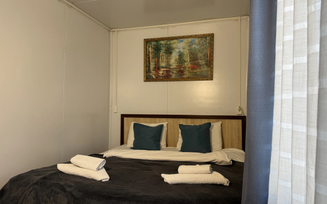 Samolet Guest House