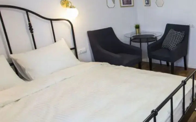 Квартира на Серышевском переулке, 3