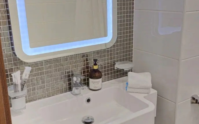 Апартаменты Стильная студия Riva на 14 этаже