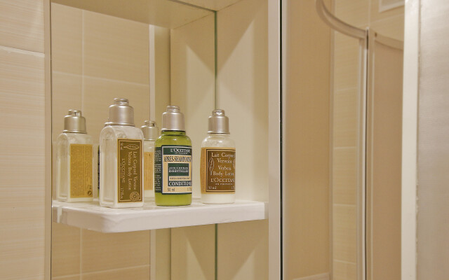 Апартаменты на Тихой