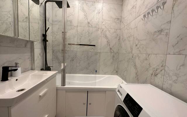 Pronina Aparts u Pionerskoy Apartamenty