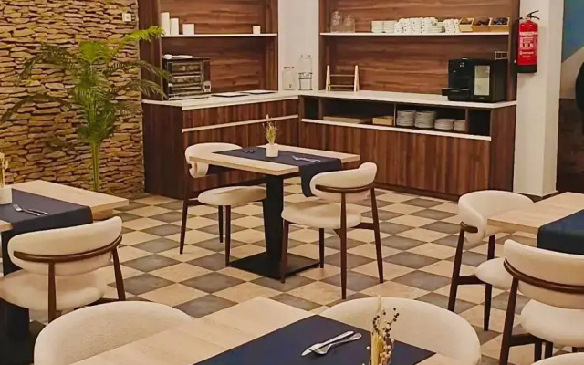 Hospedium Hotel La Fuente