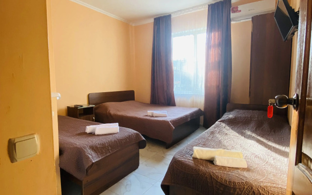 Lika Guest House