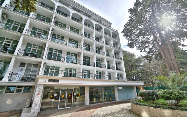 Apartamore Pokrovskiy Park S Vidom Na Park Apartments