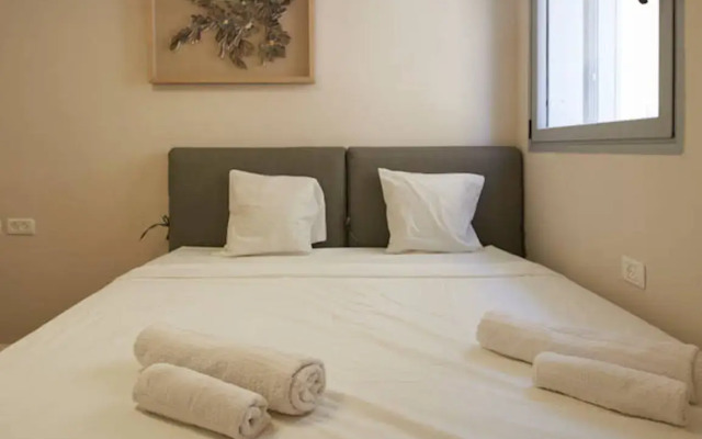 Chic In City Center By Feelhome Apartments