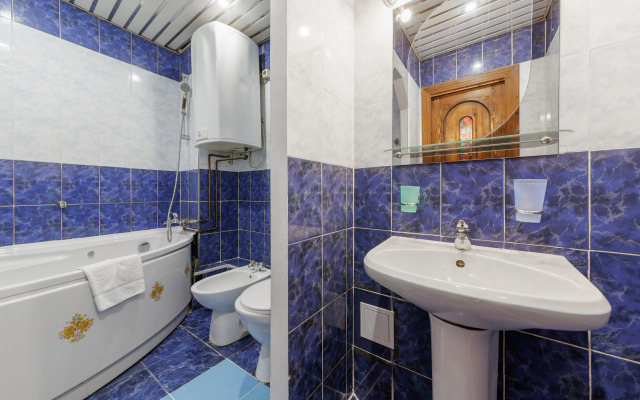 Апартаменты 3 спальни на Мойке