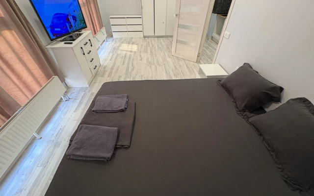 Квартира в ЖК Акварели Посуточно