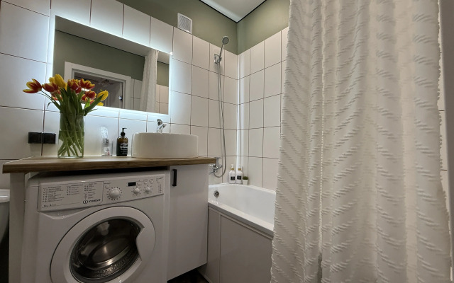 Skandinavskaya ryadom s trassoy M4 i tsentrom goroda Flat