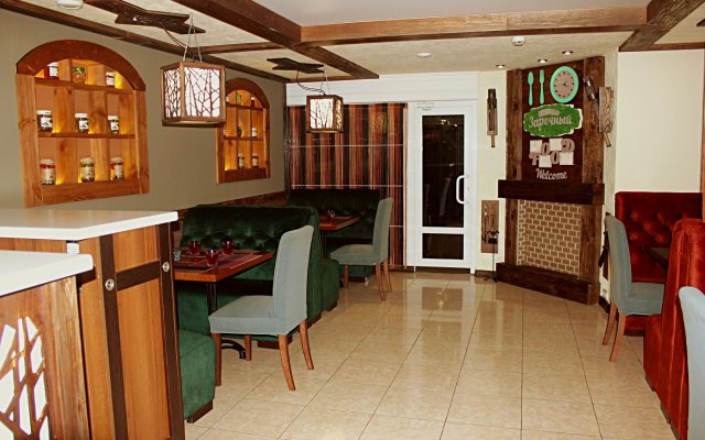 Zarechnyi  Hotel