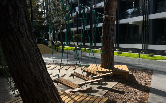 Dvukhurovnevye s basseynom Apartments