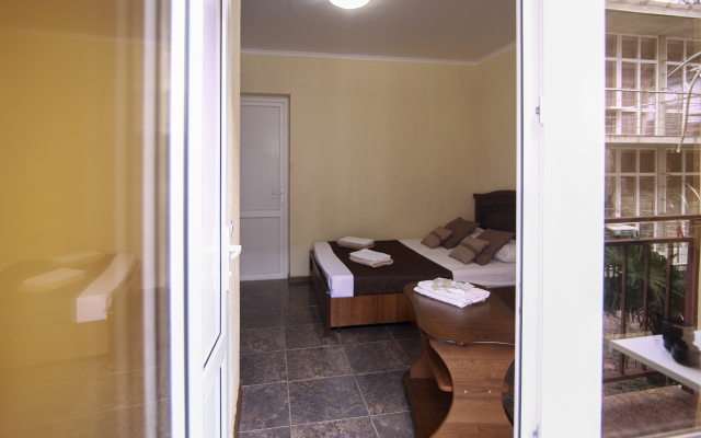 Aloiza Guest House