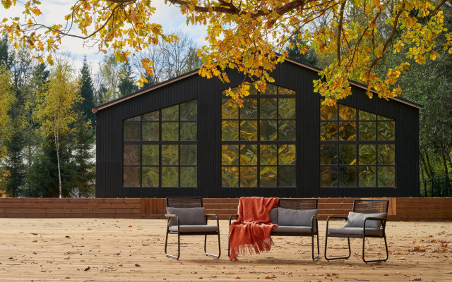 Отель Русские сезоны Эмбиент парк