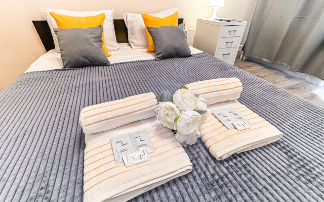 S zaseleniyem Lutshiy servis Posutochno50 Apartments