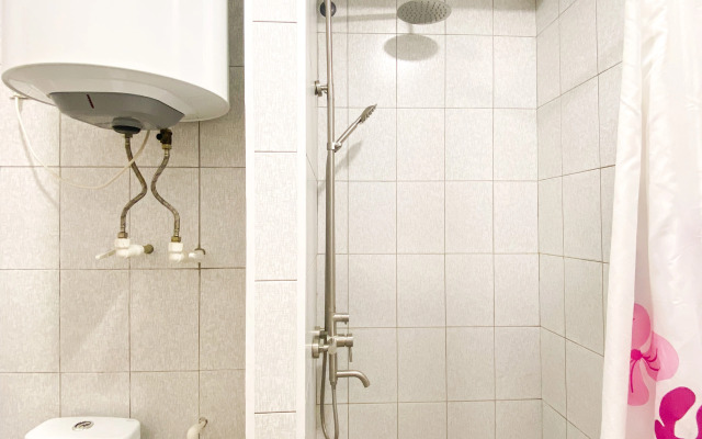 Апартаменты Счастье жить в центре Севастополя с балкончиком