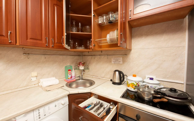 Квартира 2 комнатная квартира улица Республики 92