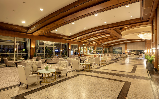 Porto Bello Hotel Resort & Spa