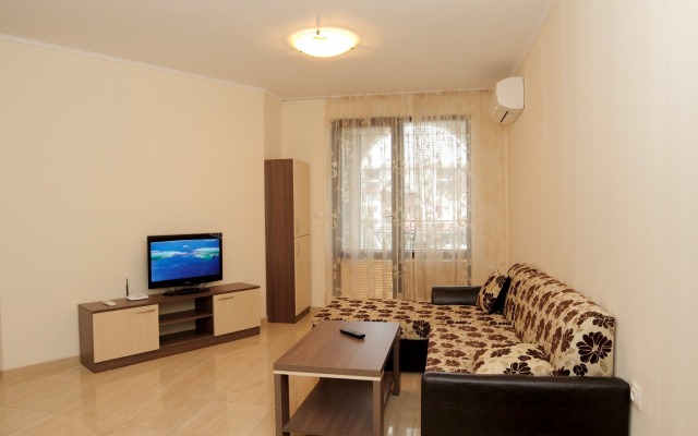 Esteban Apart-Hotel